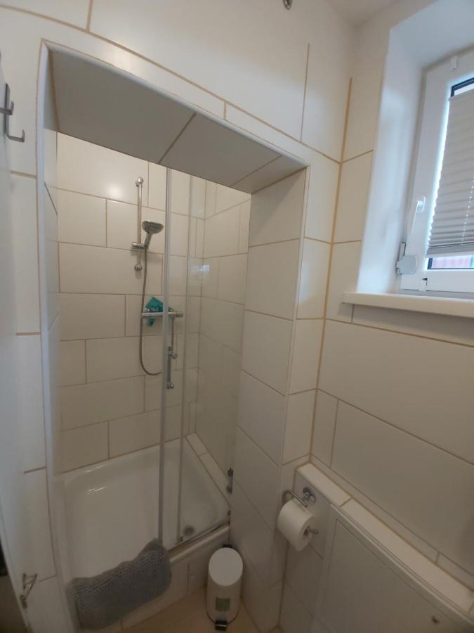 Am Bahnhof Ketzin Apartamento Exterior foto